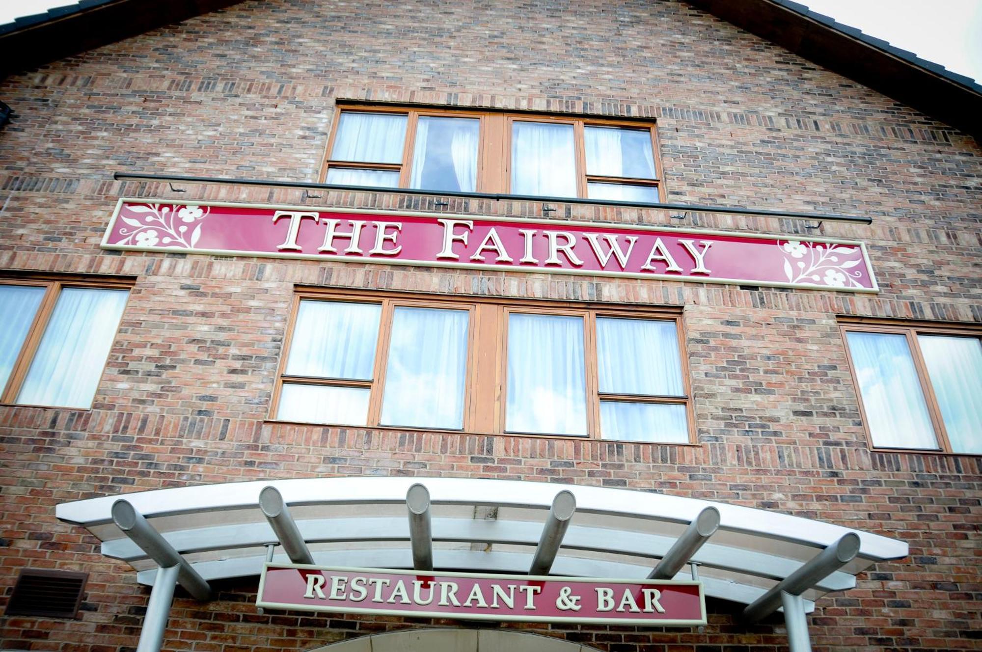 Hotel The Fairway Barnsley Esterno foto